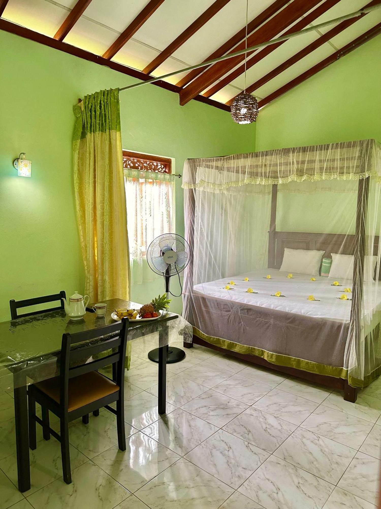 Jasmin Homestay Marakolliya Tangalle Exterior photo